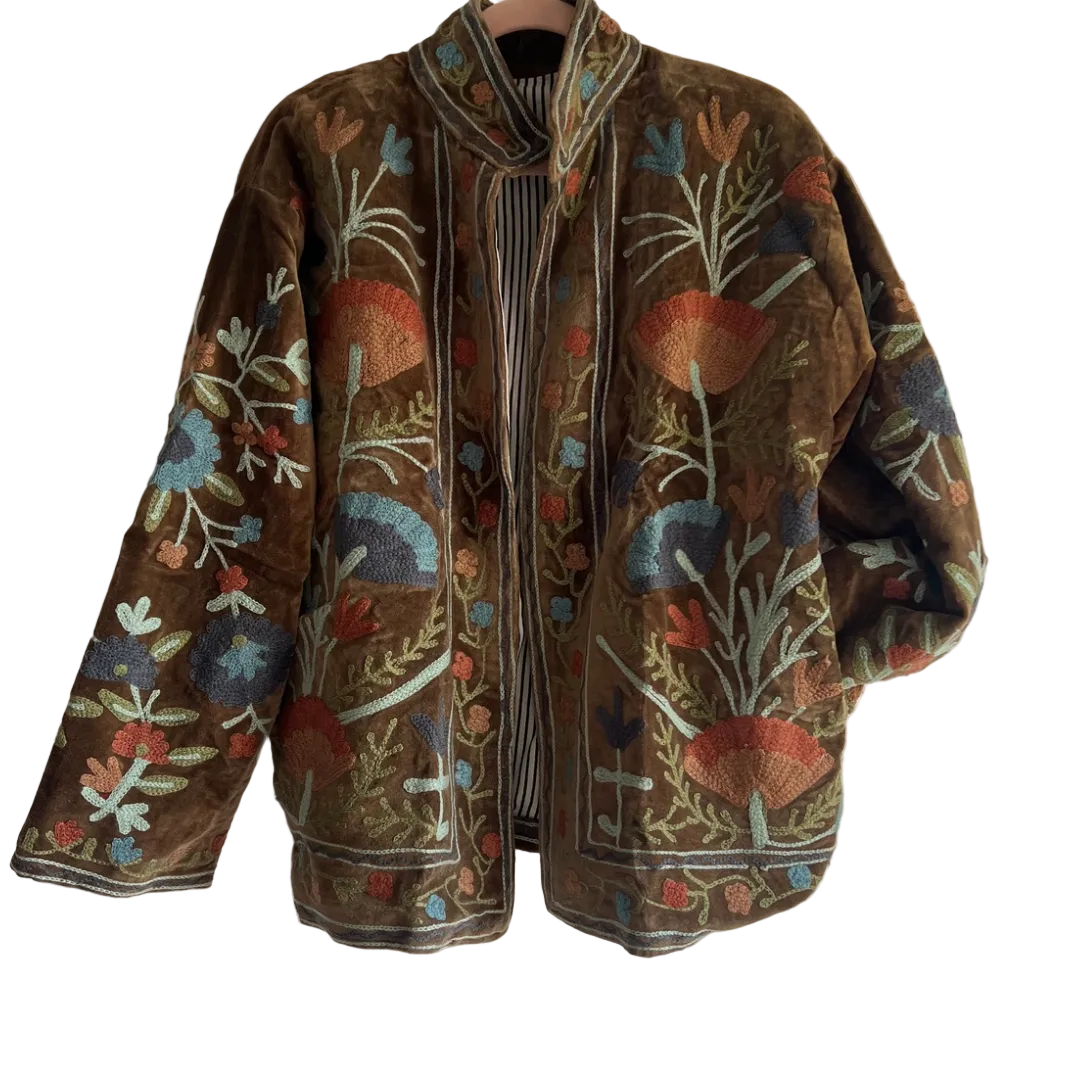 Chaqueta Suzani velvet bordada