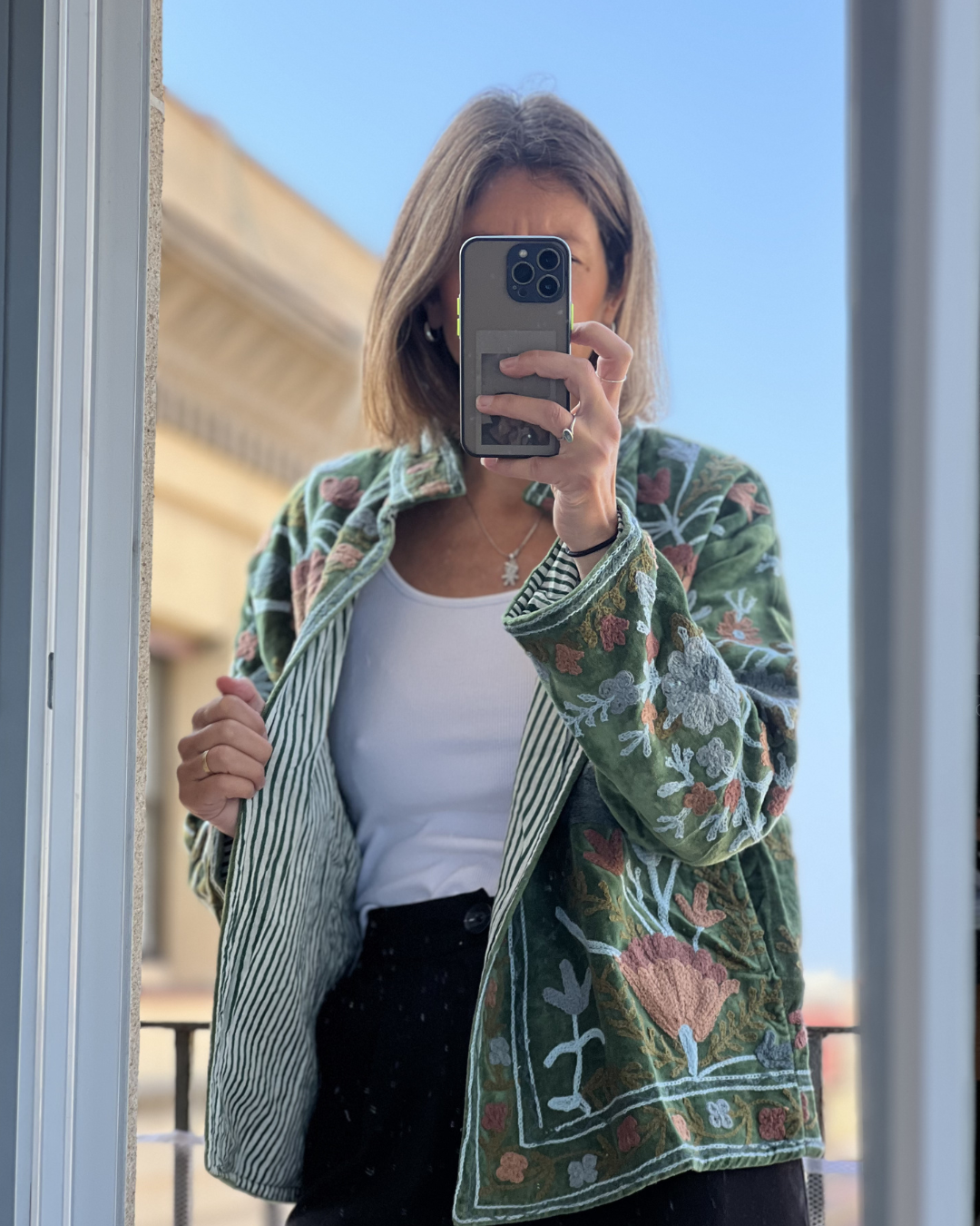 Chaqueta suzani terciopelo bordada verde