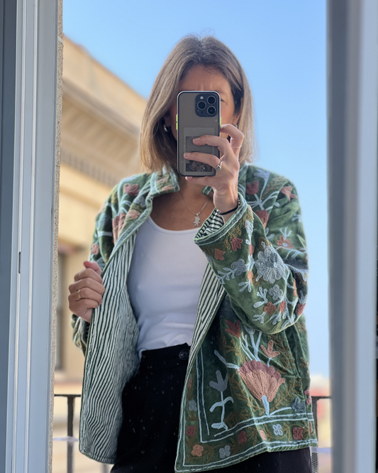 Chaqueta suzani terciopelo bordada verde