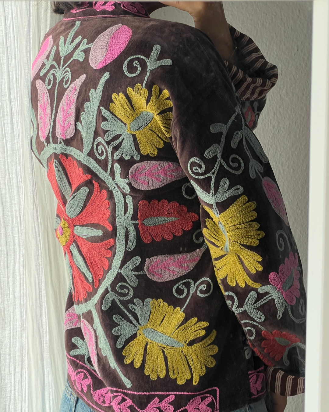 Chaqueta Suzani terciopelo bordada