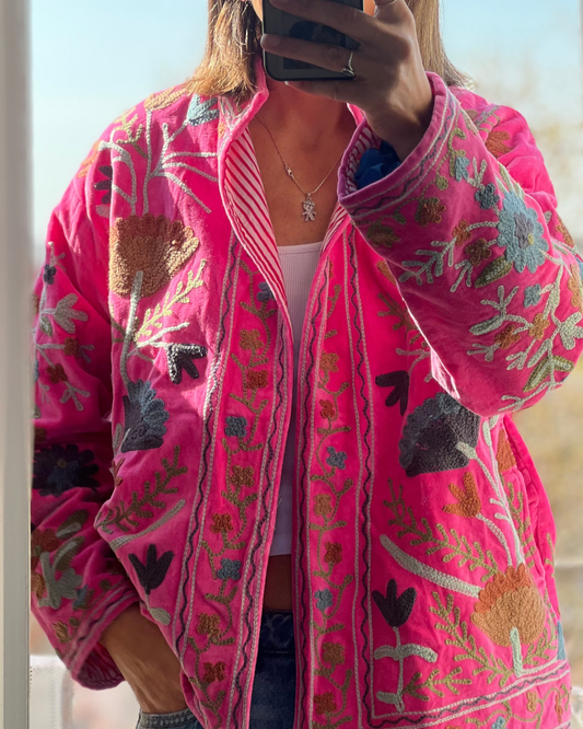 Chaqueta suzani terciopelo bordada fucsia